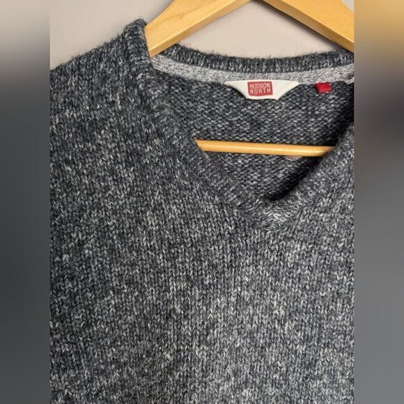 Hudson North Chunky knit v neck sweater grey size large - Picture 4 of 9